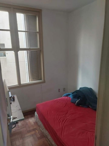 Imagem 3 da galeria do anúncio: Quarto pequeno para alugar