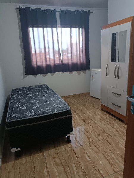 Imagem 6 da galeria do anúncio: alugo quarto individual para rapazes