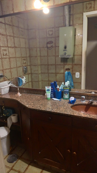 Imagem 9 da galeria do anúncio: Alugo Quarto Individual para moca- Ipanema