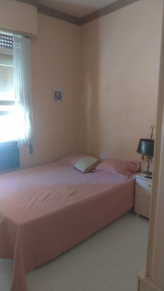 Imagem 4 da galeria do anúncio: Alugo Quarto Individual para moca- Ipanema