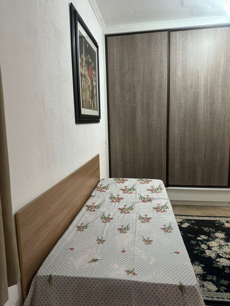 Imagem 1 da galeria do anúncio: Linda suíte com cozinha para rapaz (recém reformada!)