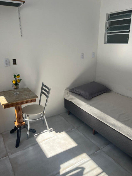 Imagem 2 da galeria do anúncio: Perto de Tudo - Kitinete Victor Konder - Mobiliada