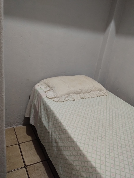 Imagem 1 da galeria do anúncio: Quarto/Dependência no  Flamengo