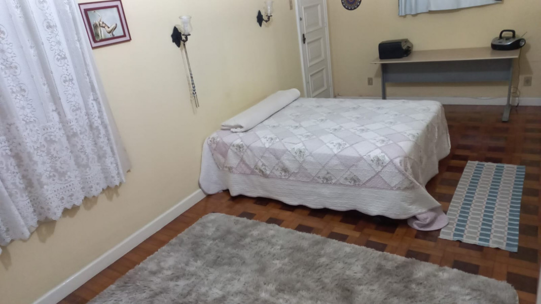 Imagem 5 da galeria do anúncio: Alugo quarto 30 m individual em casa na Tijuca proximo metro