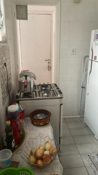 Imagem 5 da galeria do anúncio: Quarto limpo seguro e confortável. Com Deus no comando.