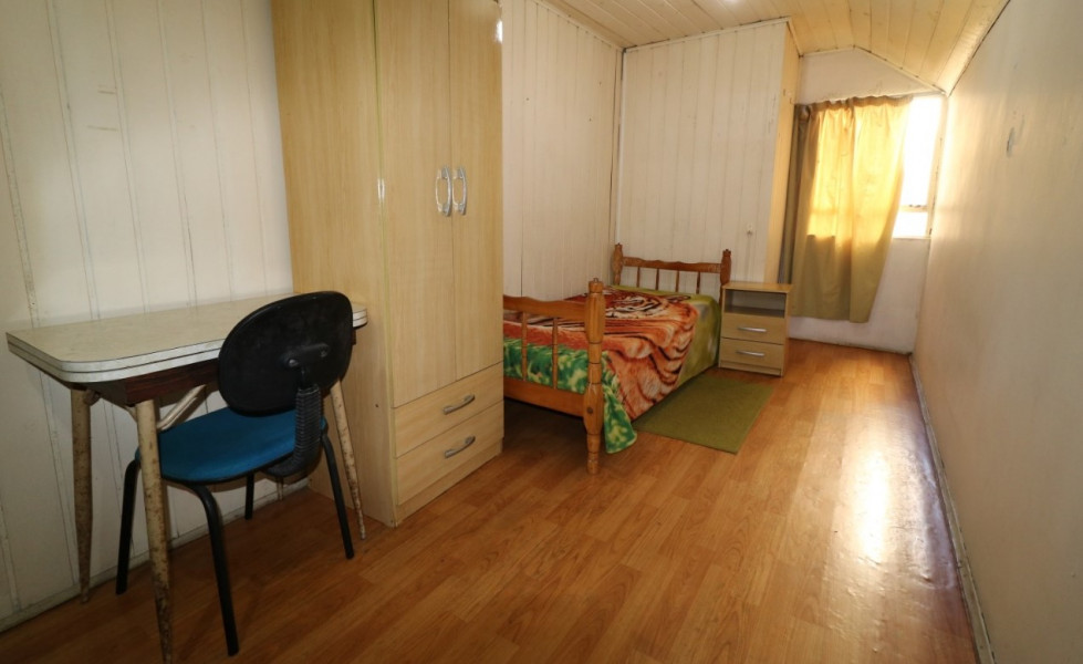 Imagem 1 da galeria do anúncio: Quarto individual mobiliado no Bom Fim