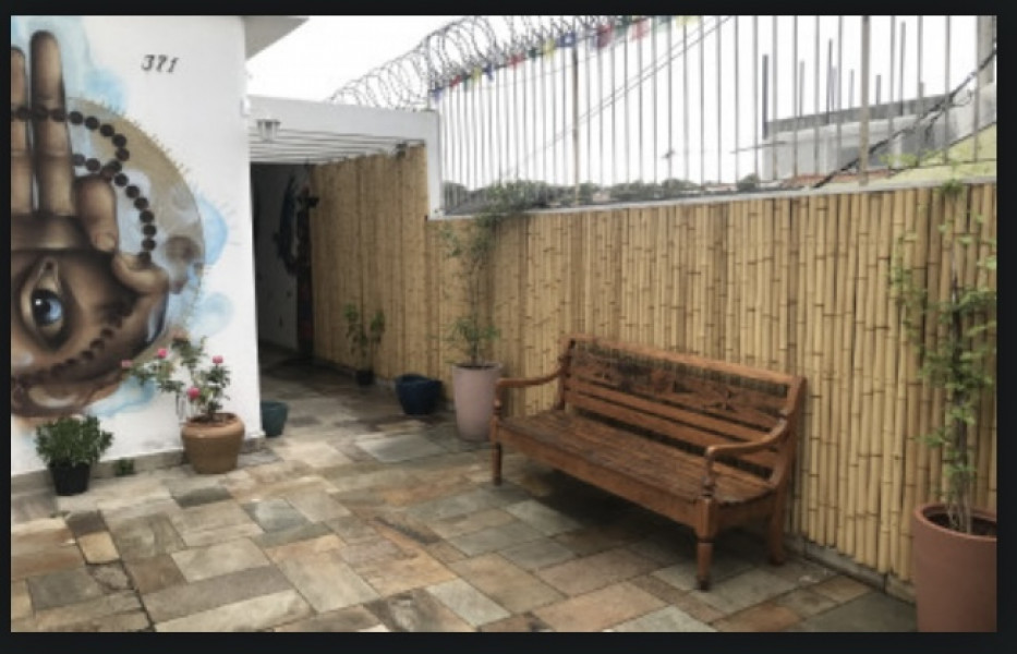 Imagem 9 da galeria do anúncio: Suíte ampla e confortável em casa compartilhada – ambiente t