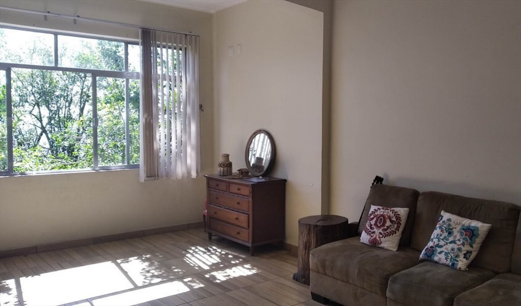 Imagem 2 da galeria do anúncio: Quarto grande em linda casa com natureza em Santa Teresa