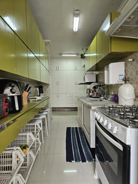 Imagem 8 da galeria do anúncio: QUARTO AMPLO EM AP AO LADO DA AV. PAULISTA (TUDO INCLUSO)