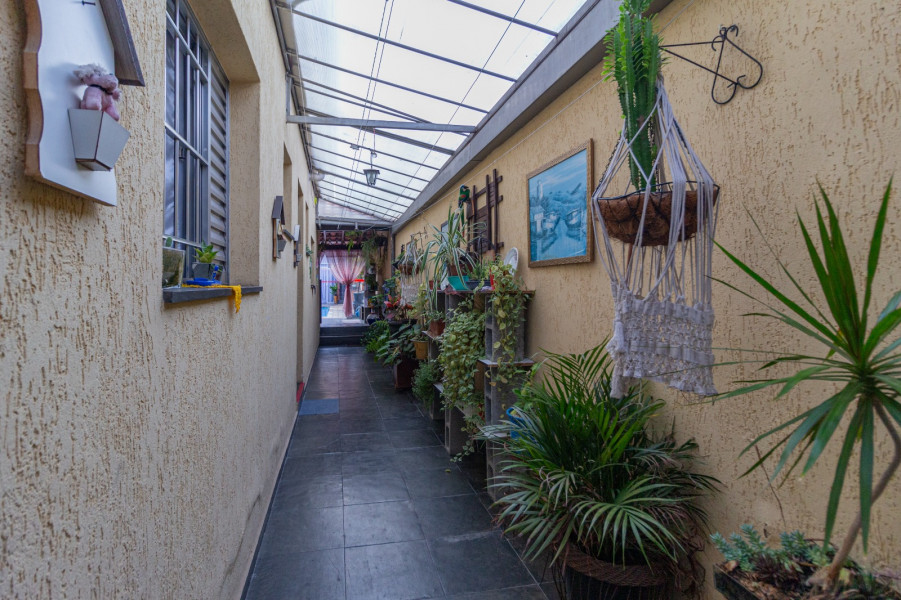 Imagem 8 da galeria do anúncio: Suíte em casarão com piscina próxima ao metrô