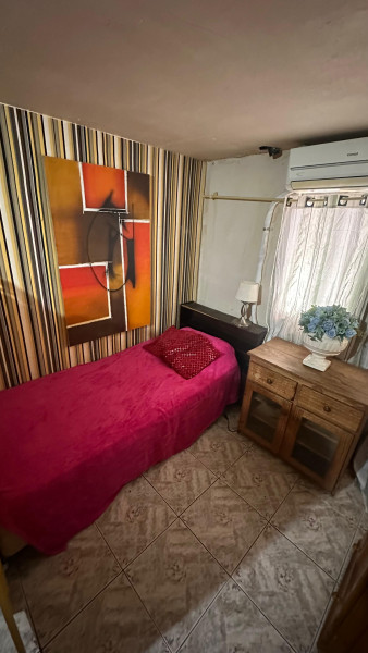 Imagem 6 da galeria do anúncio: ALUGO EXCELENTE QUARTO A PESSOAS EXIGENTES NO CENTRO