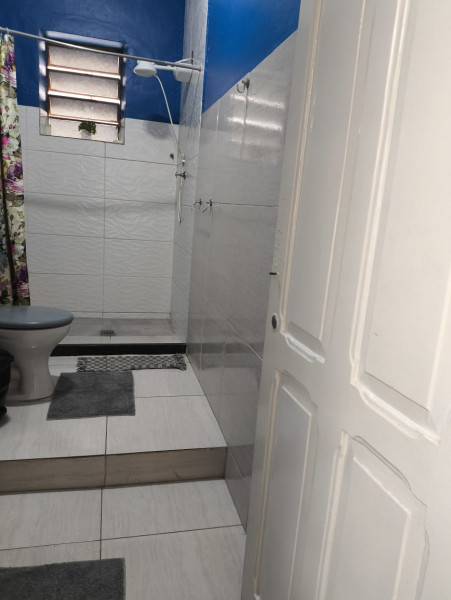 Imagem 12 da galeria do anúncio: Quarto individual  - Casa Confortável