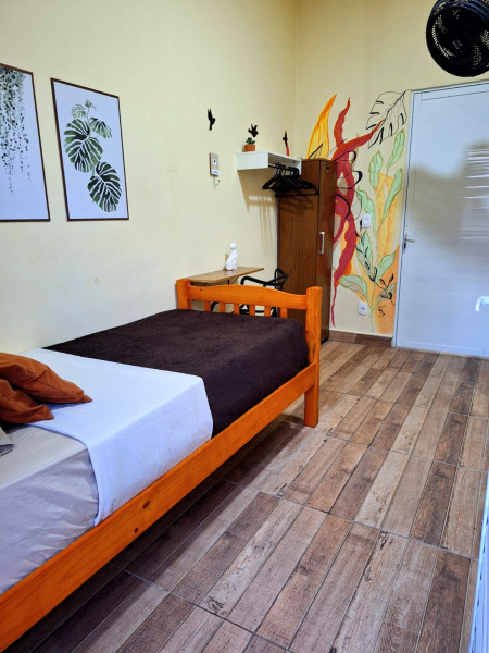 Imagem 10 da galeria do anúncio: QUARTO INDIVIDUAL  CONTAS INCLUSAS - MASCULINO - SANTOS /SP