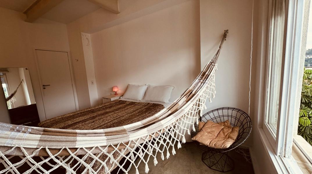 Imagem 5 da galeria do anúncio: BeNomad.Brazil - Coliving da Barão - Quarto Vista Mar