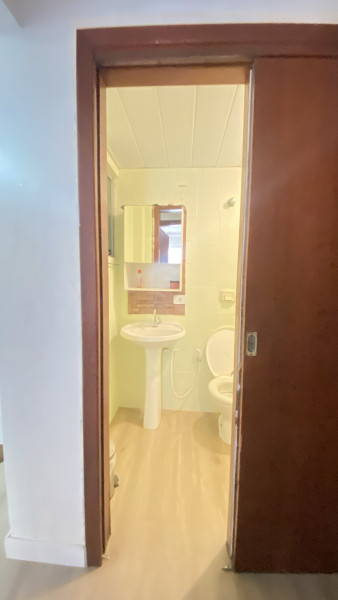 Imagem 9 da galeria do anúncio: Quarto em Coqueiros