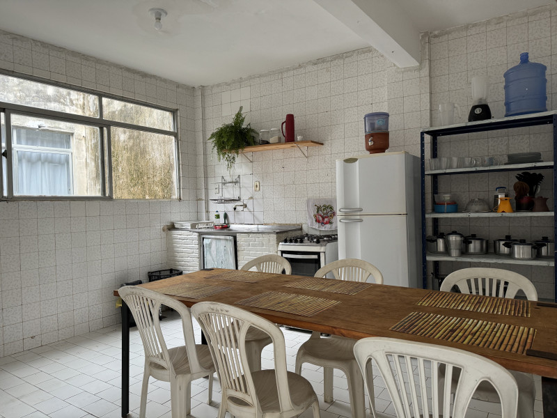 Imagem 5 da galeria do anúncio: Quarto em ap  no Largo da Dinha