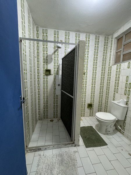 Imagem 8 da galeria do anúncio: Quarto em ap  no Largo da Dinha