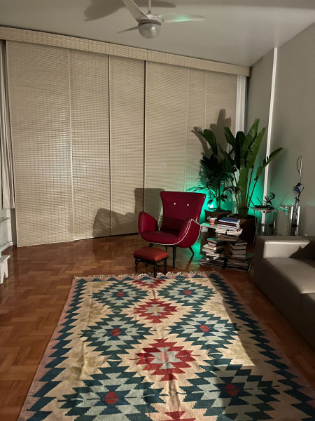 Imagem 4 da galeria do anúncio: Quartos amplos , apt grande e confortavel em Copacabana