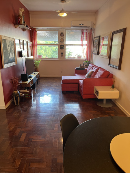 Imagem 7 da galeria do anúncio: Quarto silencioso e aconchegante no coração de Ipanema