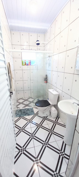 Imagem 9 da galeria do anúncio: ALUGO CASA  UBATUBA TEMPORADA Praia  Pereque-mirim 5 pessoas