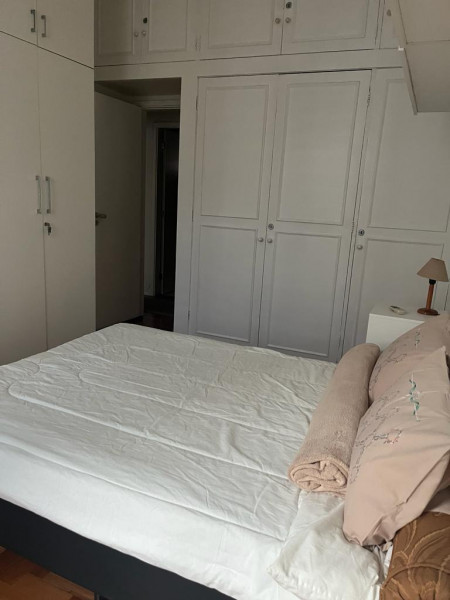 Imagem 9 da galeria do anúncio: Alugo quarto em Copacabana grande e arejado