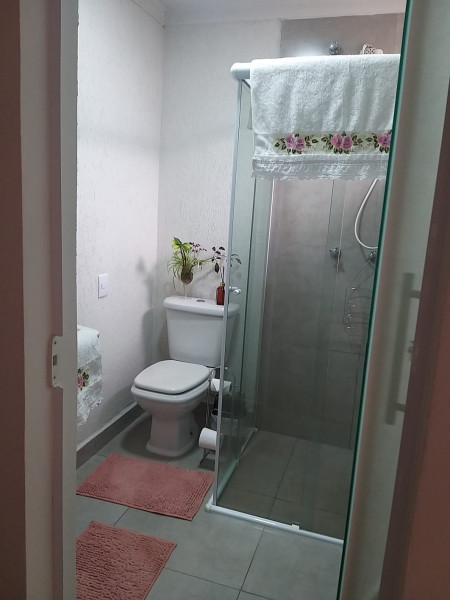 Imagem 2 da galeria do anúncio: SUÍTE MOBILIADA Jd. Moacyr Arruda