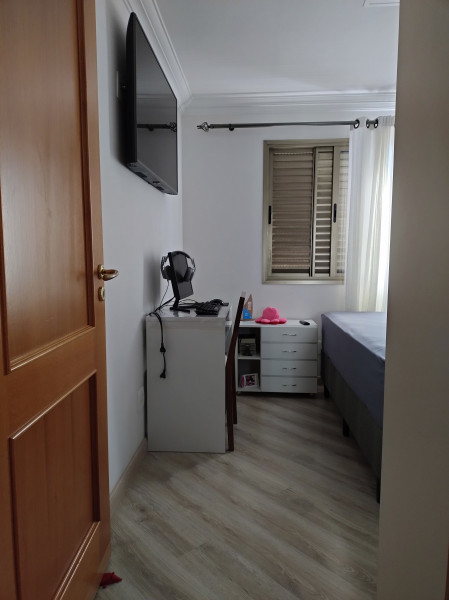 Imagem 19 da galeria do anúncio: Quartos Individuais e Suite  Mobiliados e Decorados