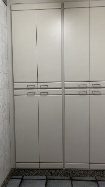 Imagem 12 da galeria do anúncio: QUARTO FEMININO - PRAÇA DA SAVASSI -AO LADO DO MAC DONALD'S