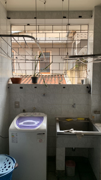 Imagem 18 da galeria do anúncio: QUARTO FEMININO - PRAÇA DA SAVASSI -AO LADO DO MAC DONALD'S