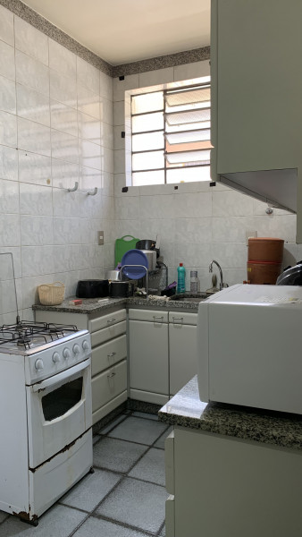 Imagem 14 da galeria do anúncio: QUARTO FEMININO - PRAÇA DA SAVASSI -AO LADO DO MAC DONALD'S