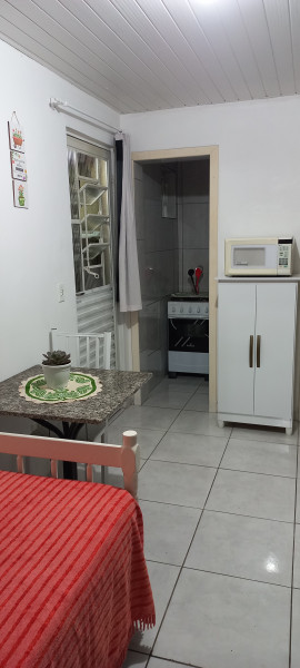 Imagem 4 da galeria do anúncio: Pensionato Feminino Très Jolie - QUITINETES E QUARTOS