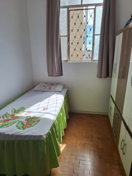 Imagem 3 da galeria do anúncio: VAGA FEMININA - QUARTO INDIVIDUAL - ((não mobiliado))