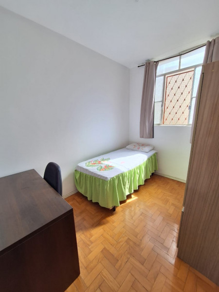 Imagem 2 da galeria do anúncio: VAGA FEMININA - QUARTO INDIVIDUAL - ((não mobiliado))