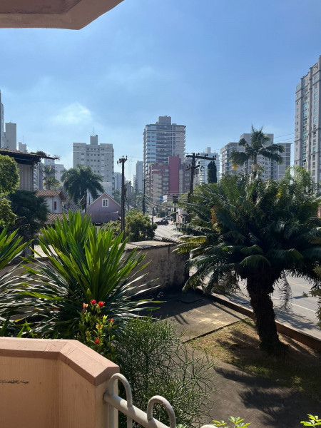 Imagem 5 da galeria do anúncio: Alugo quarto mobiliado no centro de Joinville