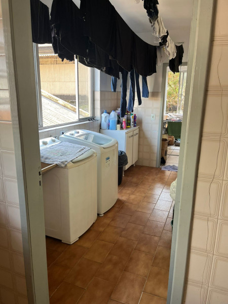 Imagem 9 da galeria do anúncio: Alugo quarto mobiliado no centro de Joinville