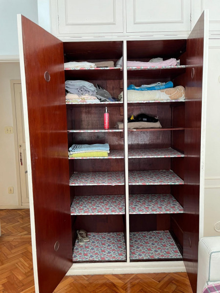 Imagem 11 da galeria do anúncio: quarto amplo no coração de ipanema