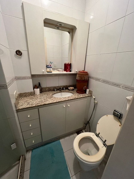 Imagem 13 da galeria do anúncio: quarto amplo no coração de ipanema