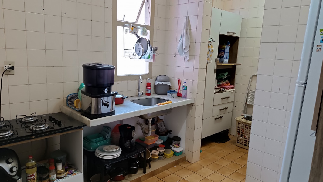 Imagem 13 da galeria do anúncio: Quarto mobiliado para mulheres