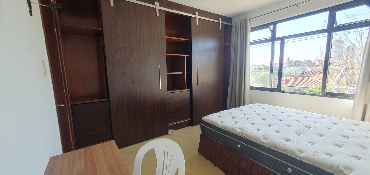 Imagem 7 da galeria do anúncio: Quarto p/estudantes 100 metros UFPR,PUC,JARDIM Botânico