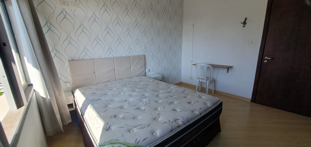 Imagem 8 da galeria do anúncio: Quarto p/estudantes 100 metros UFPR,PUC,JARDIM Botânico