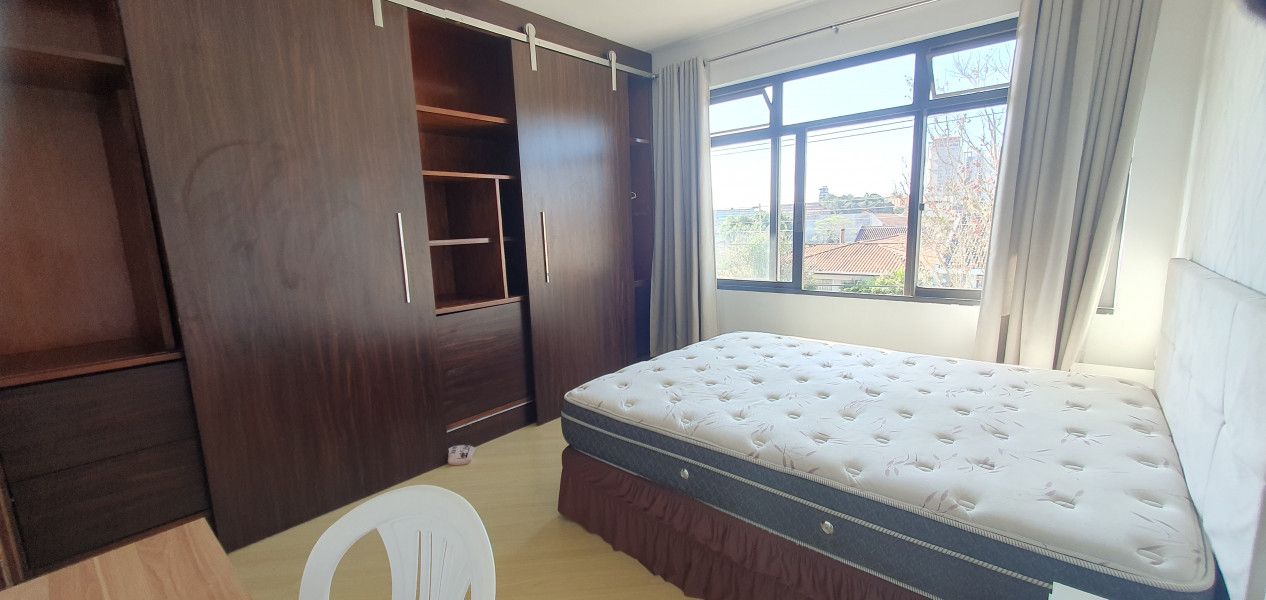 Imagem 4 da galeria do anúncio: Quarto p/estudantes 100 metros UFPR,PUC,JARDIM Botânico