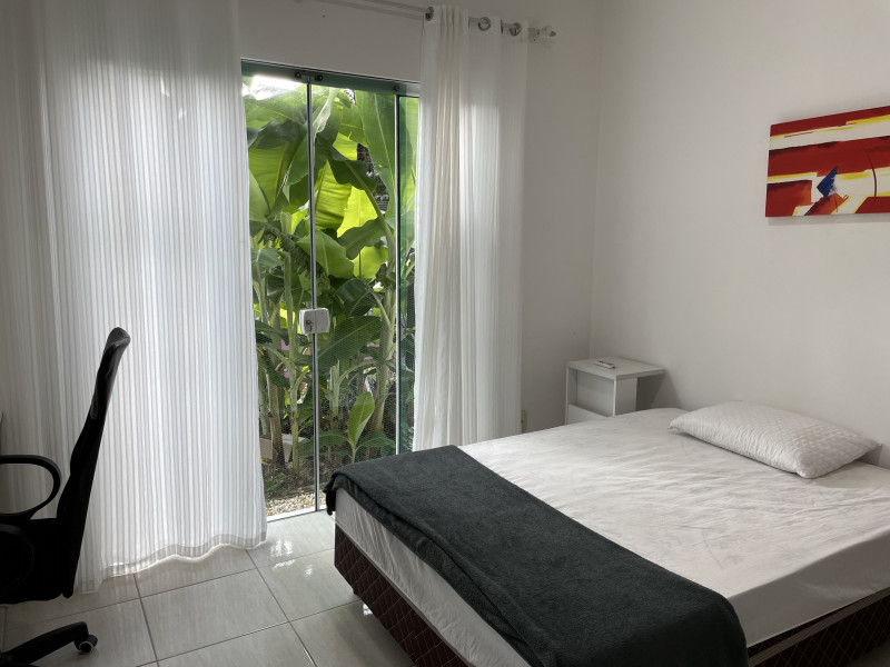 Imagem 1 da galeria do anúncio: Quartos Individuais mensais em B.Camboriú