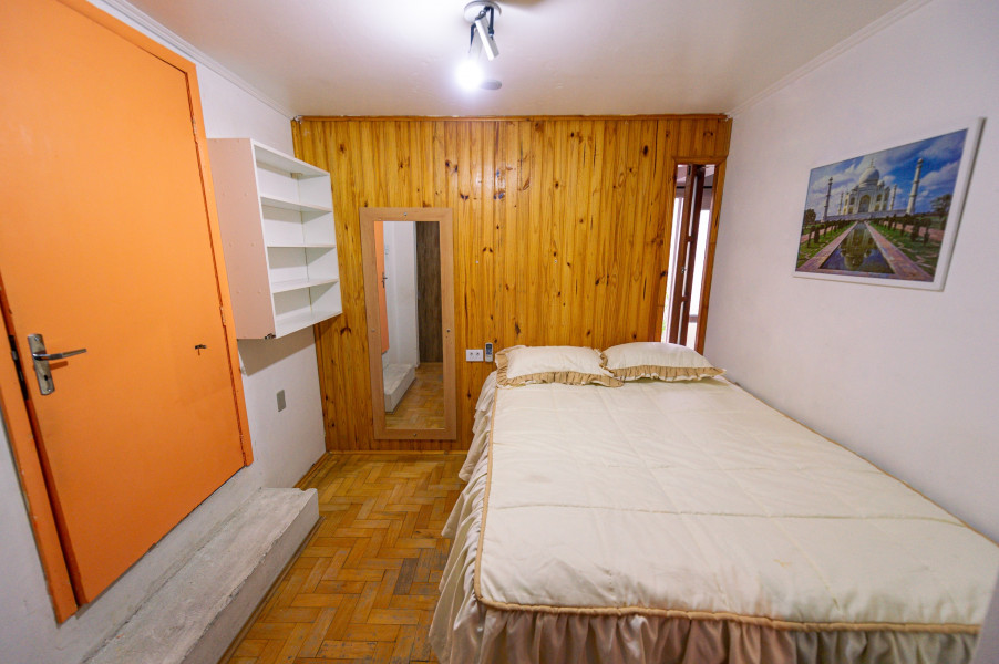 Imagem 3 da galeria do anúncio: Quartos disponíveis no centro de santa Maria