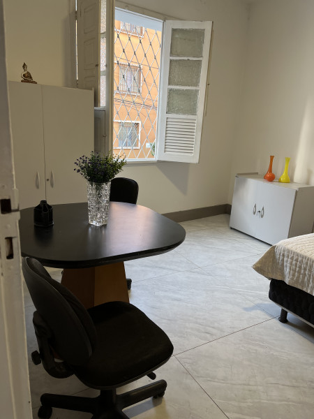 Imagem 2 da galeria do anúncio: Fique no coração do Prado