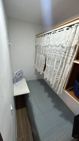 Imagem 7 da galeria do anúncio: Quartos- prox  tv Record e praia Recreio