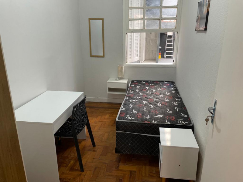 Imagem 2 da galeria do anúncio: Quarto 20 do metro Santa Cecilia