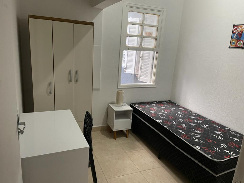 Imagem 1 da galeria do anúncio: Quarto 20 do metro Santa Cecilia