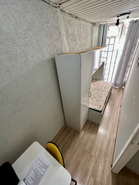 Imagem 4 da galeria do anúncio: Quartos individuais em casa mista, ao lado do Bar Veloso