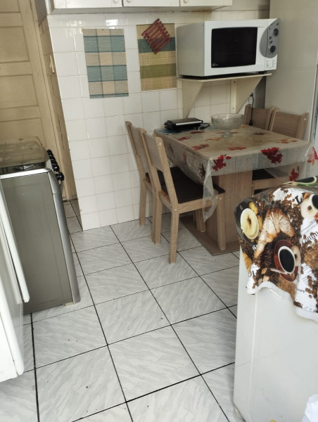 Imagem 9 da galeria do anúncio: QUARTO NA BARRA