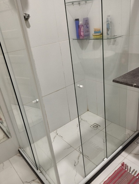 Imagem 11 da galeria do anúncio: QUARTO NA BARRA